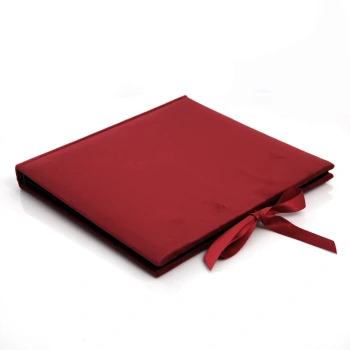 Album wklejany Velvet Ruby (tradycyjny 40 czarnych stron)